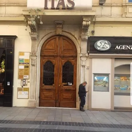 Attico Mansardato Davanti Casino Apartman